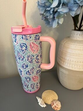 Simply Southern 40 ounce Oyster  Pattern Travel Tumbler with Lid/Straw